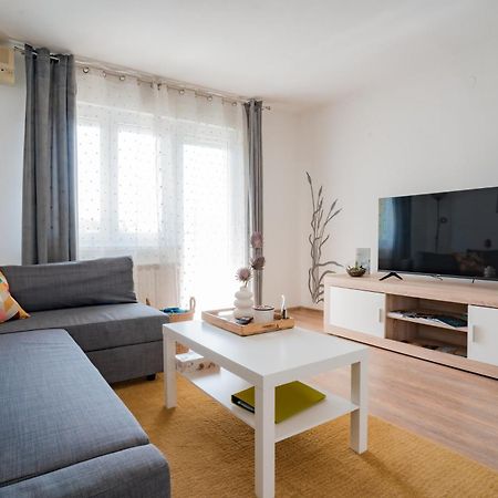 Apartman Sanda Vukovar Luaran gambar