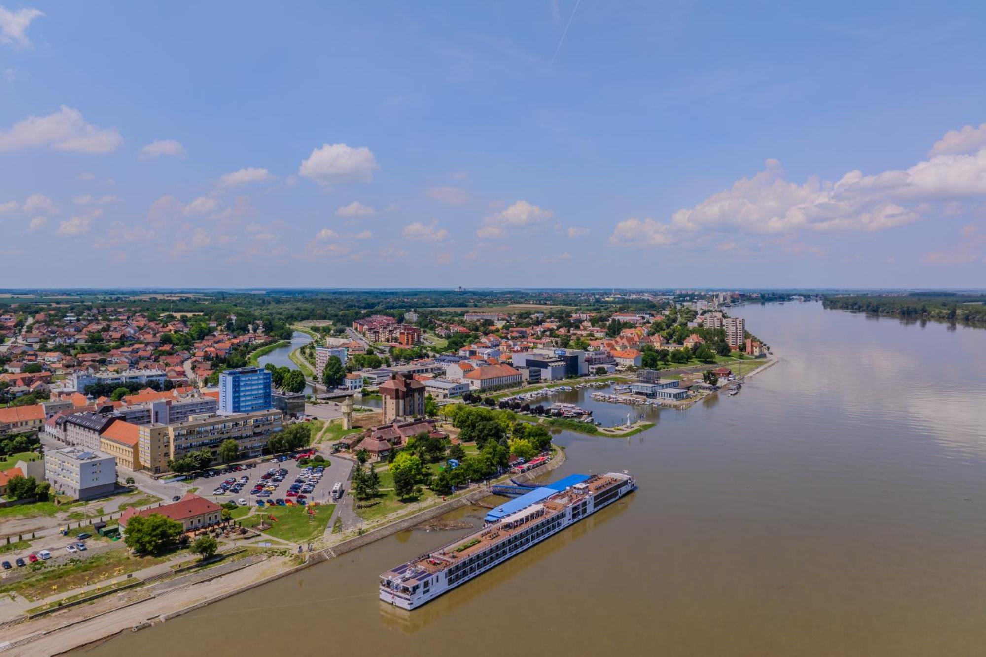 Apartman Sanda Vukovar Luaran gambar